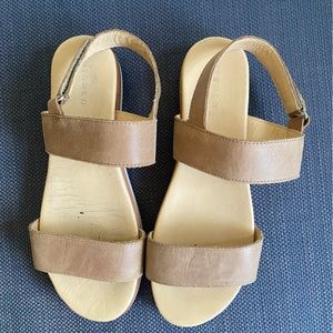 Nisolo Go-To Flatform Sandal Almond